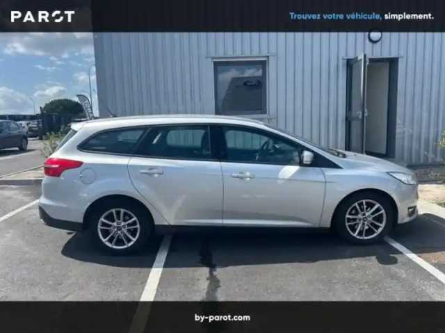 Ford Focus sw 1.0 ecoboost 100ch stop&amp;start trend — photo 26