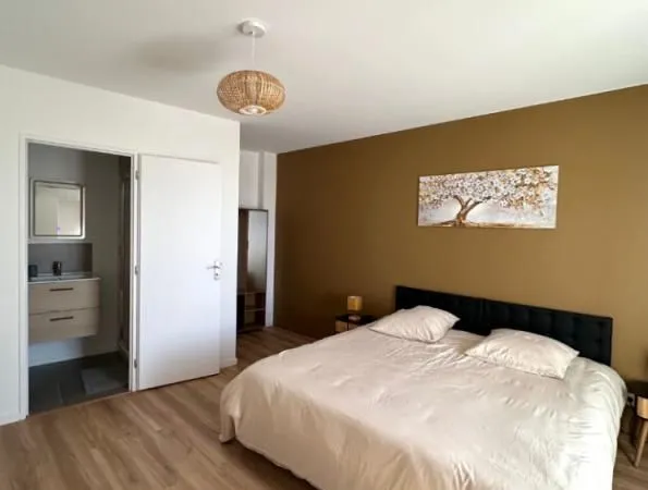 Maison 7 pièces 25 m²