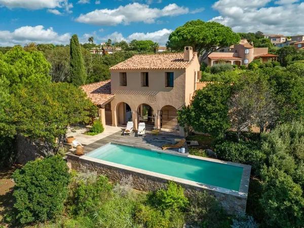 Villa 6 pièces 170 m²