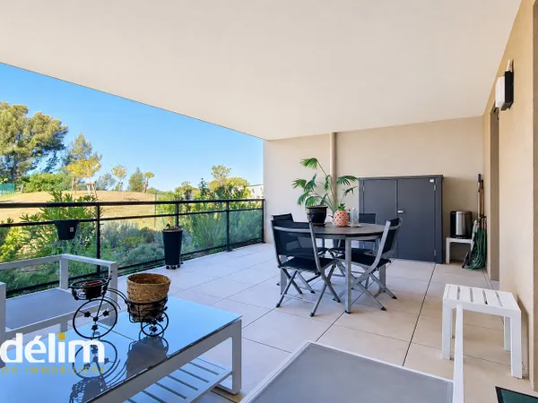 Appartement de 88m2 dans résidence de standing avec piscine