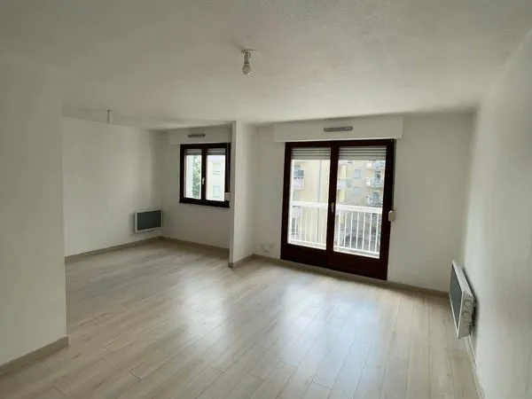 STRASBOURG KOENIGSHOFFEN - 3/4 PIÈCES DE 73 m²