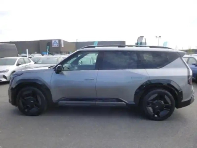 Kia Ev9 385ch 99,8kwh gt-line business 4wd — photo 8