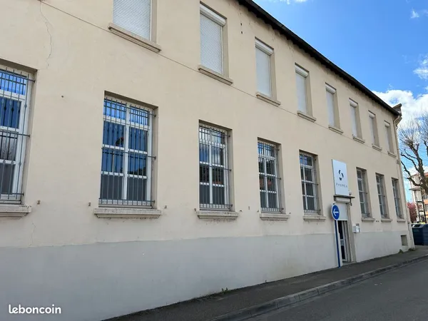 Bureaux / local 20 m² climatisé