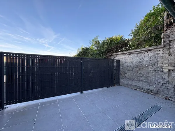 Studio 1 pièce 33 m²