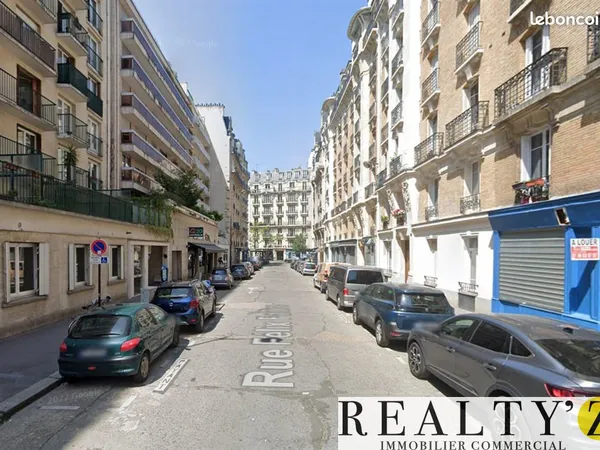 Local commercial 440 m²