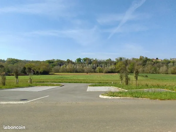 Terrain viabilisé de 1237 m²