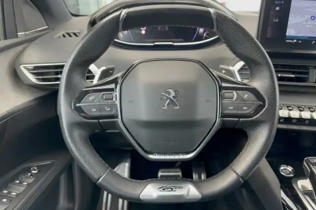 Peugeot 5008 puretech 180ch s&amp;s eat8 — photo 16