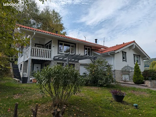 Chalet 6 pièces 147 m²