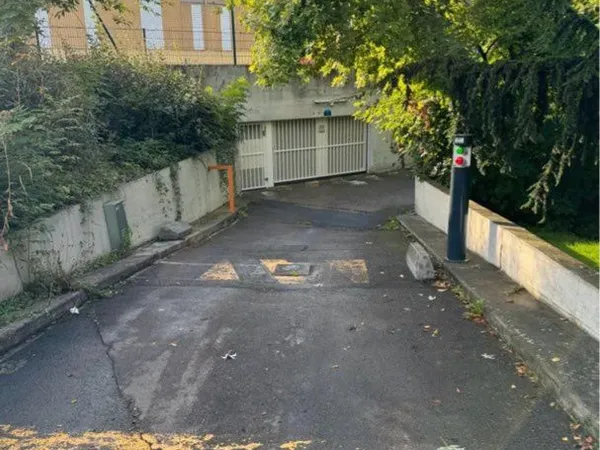 Parking couvert