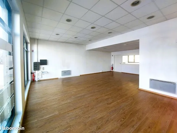 Local 80 m² ST AVOLD