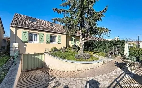 Maison familiale 6 pièces - 93 m² - Terrain de 520 m² - Limeil-Brévannes vente longue durée