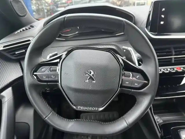 Peugeot 2008 bluehdi 130 s&amp;s eat8 — photo 9