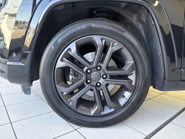 Jeep Compass limited fwd — photo 9