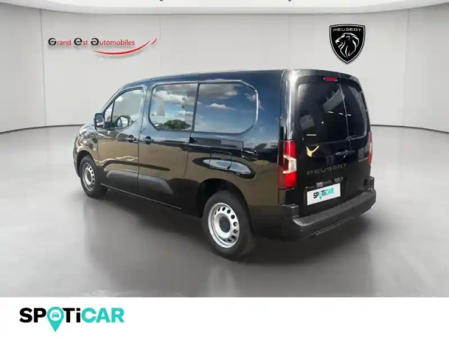 Peugeot Partner xl diesel 130ch cabine approfondie automatique repliable — photo 3