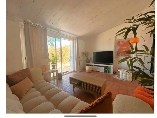 Maison de plain pied à louer à l'année -