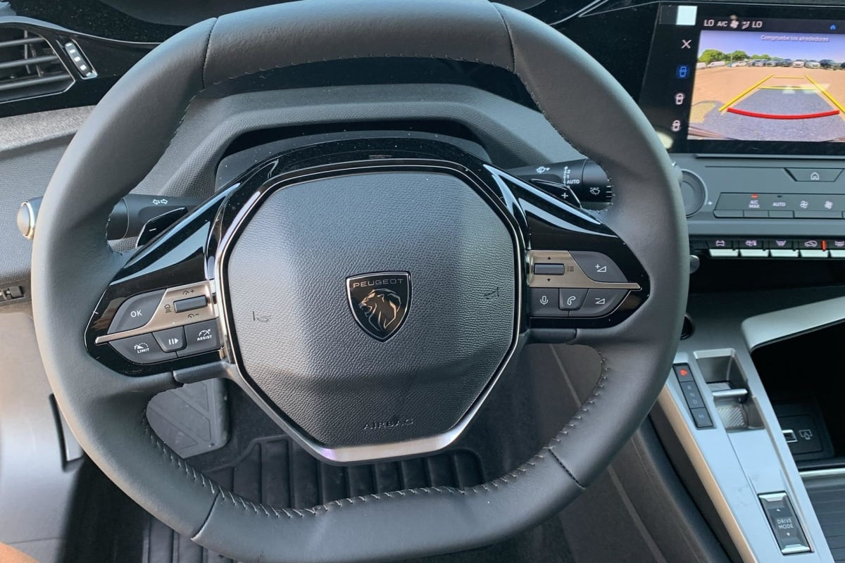 Peugeot 308 — photo 14
