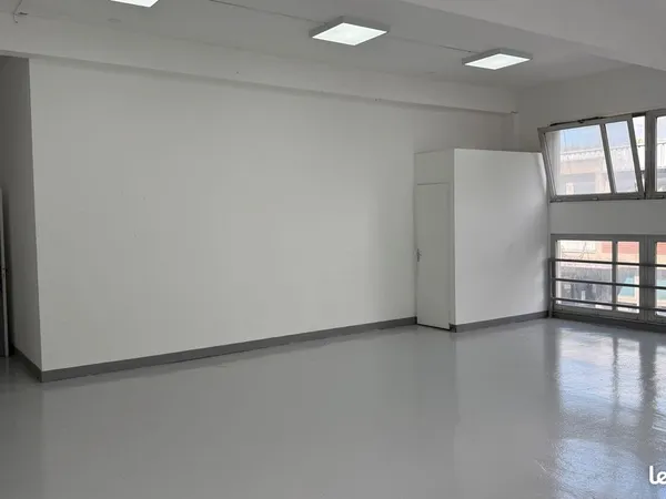 Local d'activité de 70m² 93500 Pantin