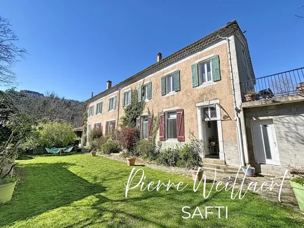 Ancienne École Rénovée avec Fort Potentiel de Gîtes - Ardèche