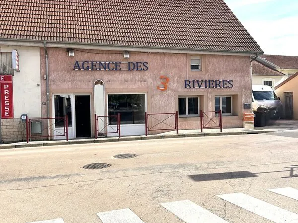 Local commercial 52 m² ST MARCEL