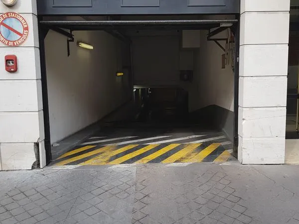 Place de parking sécurisée