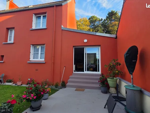 MAISON 135 m² habitables - Terrain 284 m²