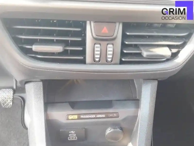 Ford Transit courier fgn 1.0 ecoboost 125 bvm6 — photo 9
