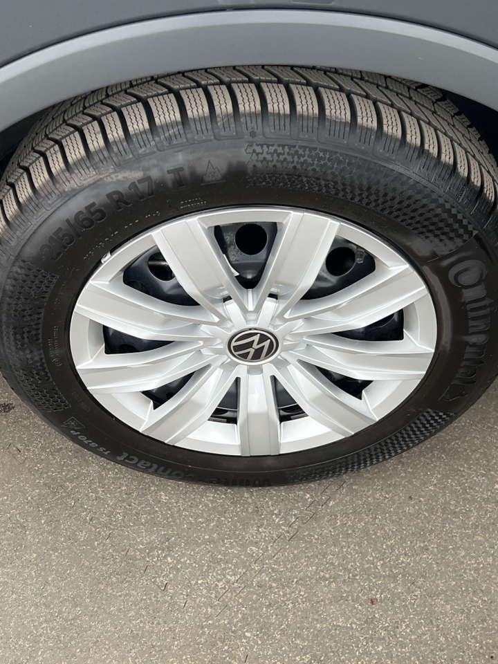 Volkswagen Tiguan — photo 47