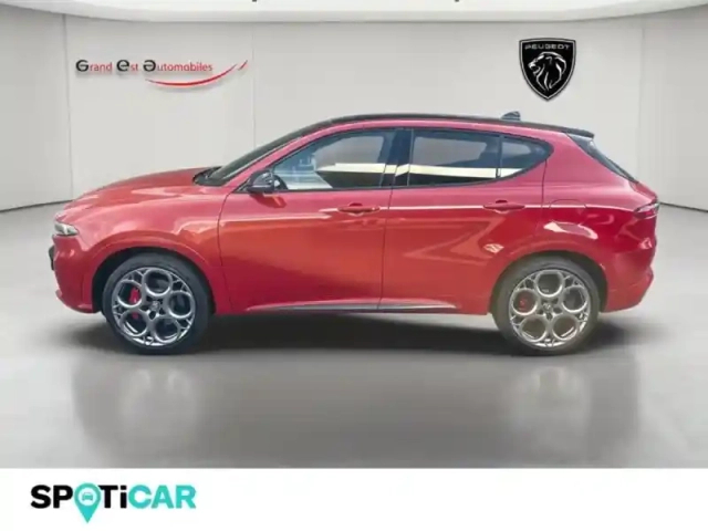 Alfa Romeo Tonale 1.3 phev 280ch tributo italiano at6 e-q4 — photo 2