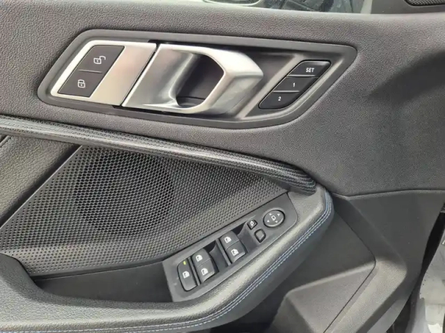 Bmw Serie 1 m135i xdrive 306 ch bva8 — photo 37
