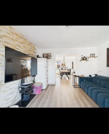 Apparemment 4chambre