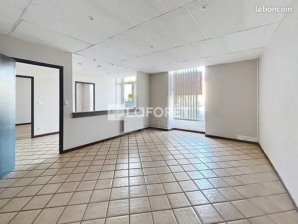 Local commercial 48 m² LANGRES