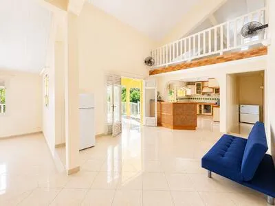 Maison avec terrain de 4758m² - 6 pièces 249m²