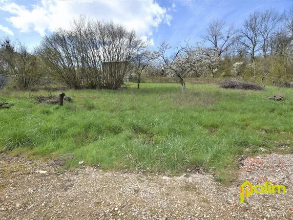 Terrain 1553 m²