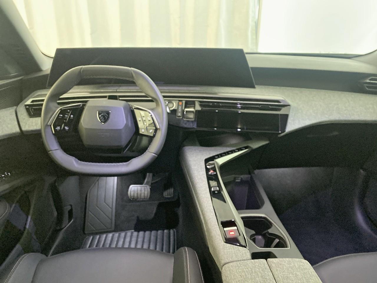 Peugeot 5008 hybrid 145 ch e-dcs6 allure — photo 8