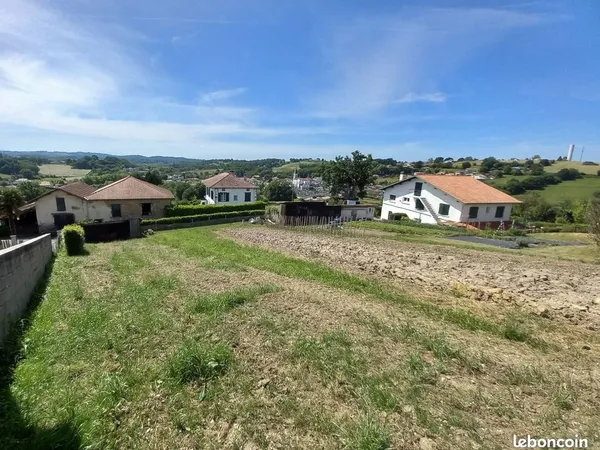 Terrain 700 m² Briscous
