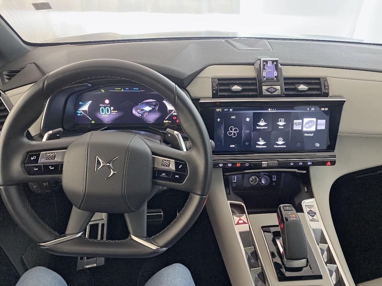 Ds Ds 7 crossback hybride rechargeable e-tense 300 eat8 4x4 etoile — photo 15