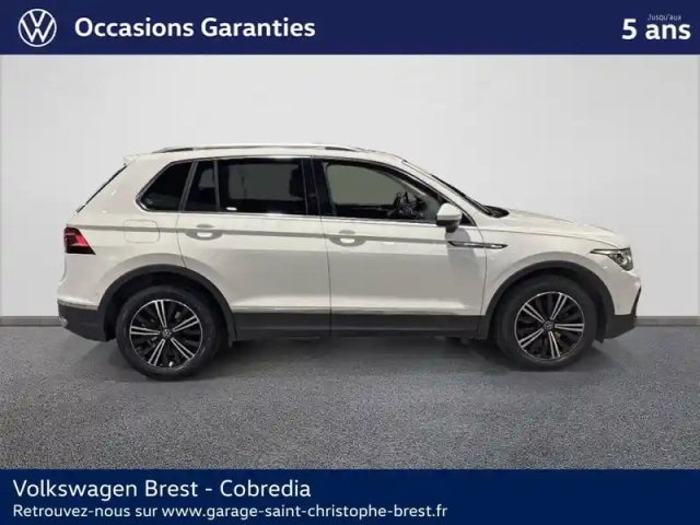 Volkswagen Tiguan 2.0 tdi 150ch elegance dsg7 — photo 4