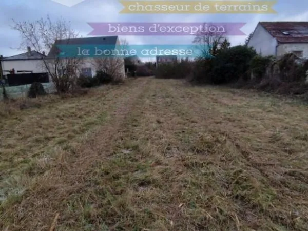 Terrain constructible 821 m²