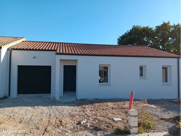 Maison neuve 4 pièces, Beaufou, 900/mois hors charges