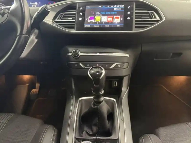 Peugeot 308 puretech 130ch s&amp;s bvm6 — photo 39