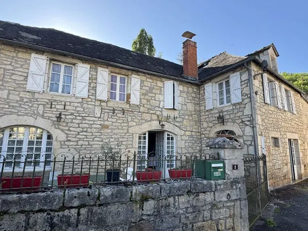 Maison 10 pièces 200 m²