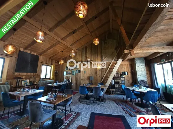 Local commercial 164 m²