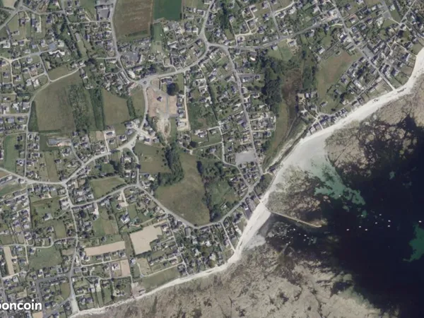 Terrain 768 m² LOCTUDY