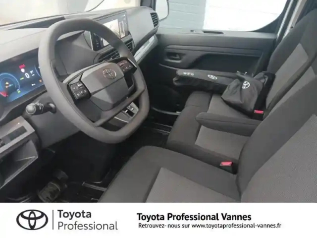 Toyota Proace medium electric 136ch 75kwh start mc24 — photo 6