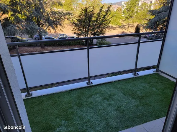 Appartement F3 de 62m² avec balcon, garage et cave
