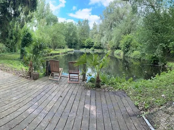 Superbe terrain de loisirs de 3600m² avec étang poissonneux et cabanon aménagé