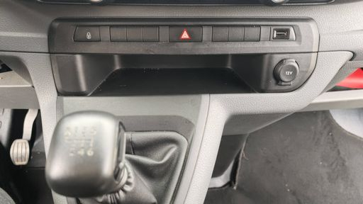 Toyota ProAce Combi Long 1.5 D-4D 120 - Dynamic – 2021 – 114750 km – Diesel – Boîte Manuelle — photo 22