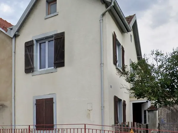 Maison mitoyenne de 70 m en .