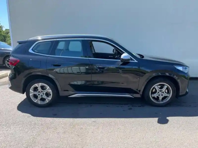 Bmw X1 sdrive18d 150ch xline — photo 3