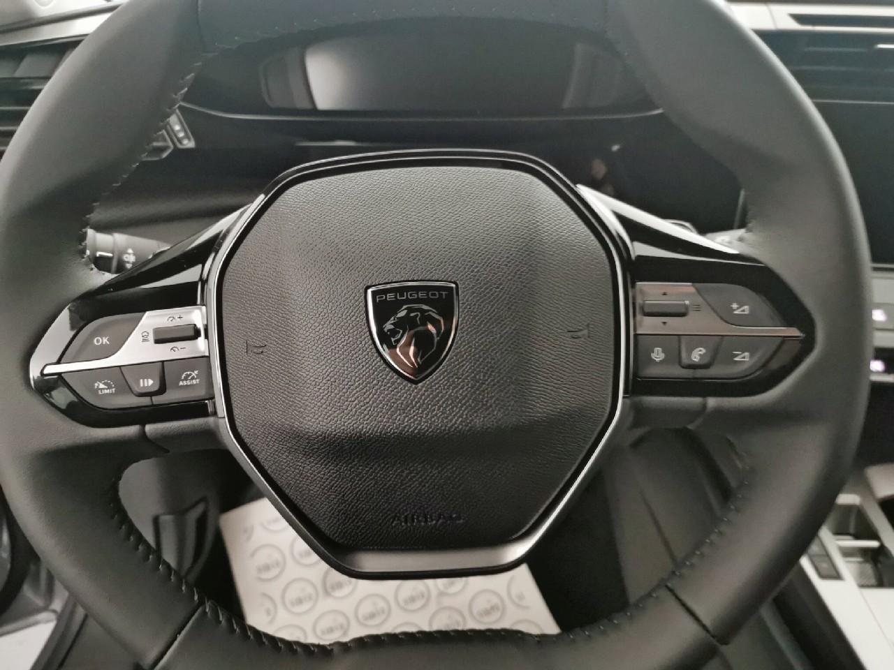 Peugeot 308 hybrid 145 e-dcs6 style — photo 19